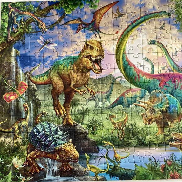 Ravensburger Premium Puzzle 200 XL 8+ DINOSAURS - Picture 2 of 6
